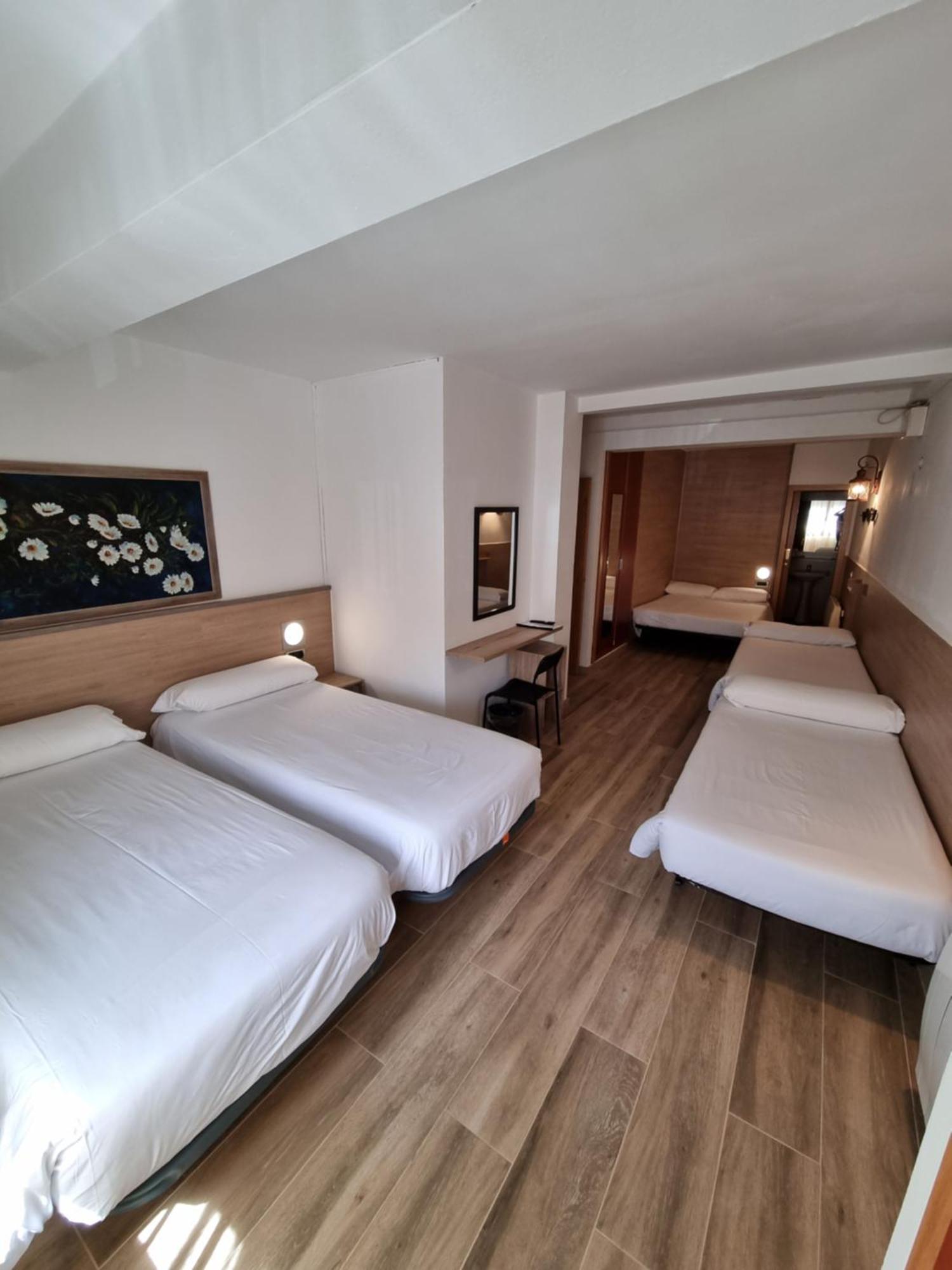 פאס דה לה קאסה Hotel Avanti מראה חיצוני תמונה