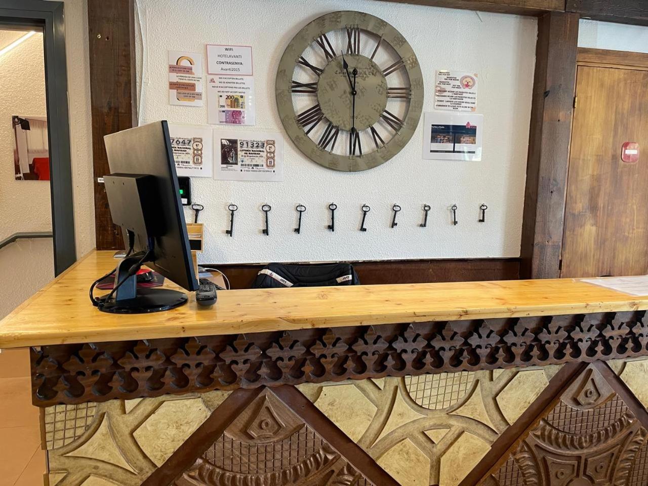 פאס דה לה קאסה Hotel Avanti מראה חיצוני תמונה