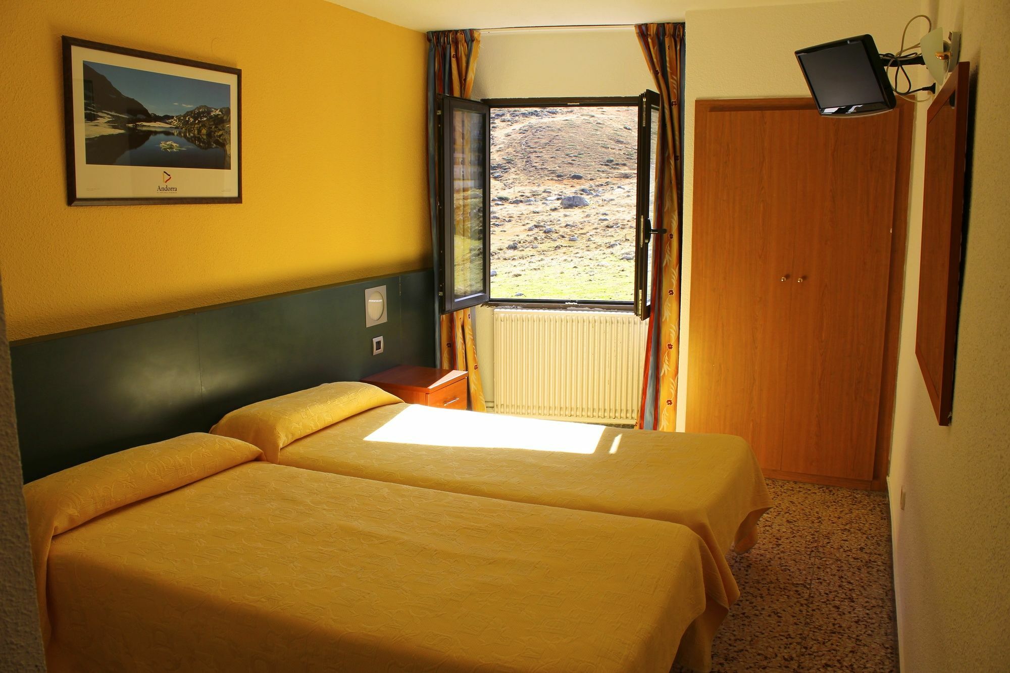 פאס דה לה קאסה Hotel Avanti מראה חיצוני תמונה